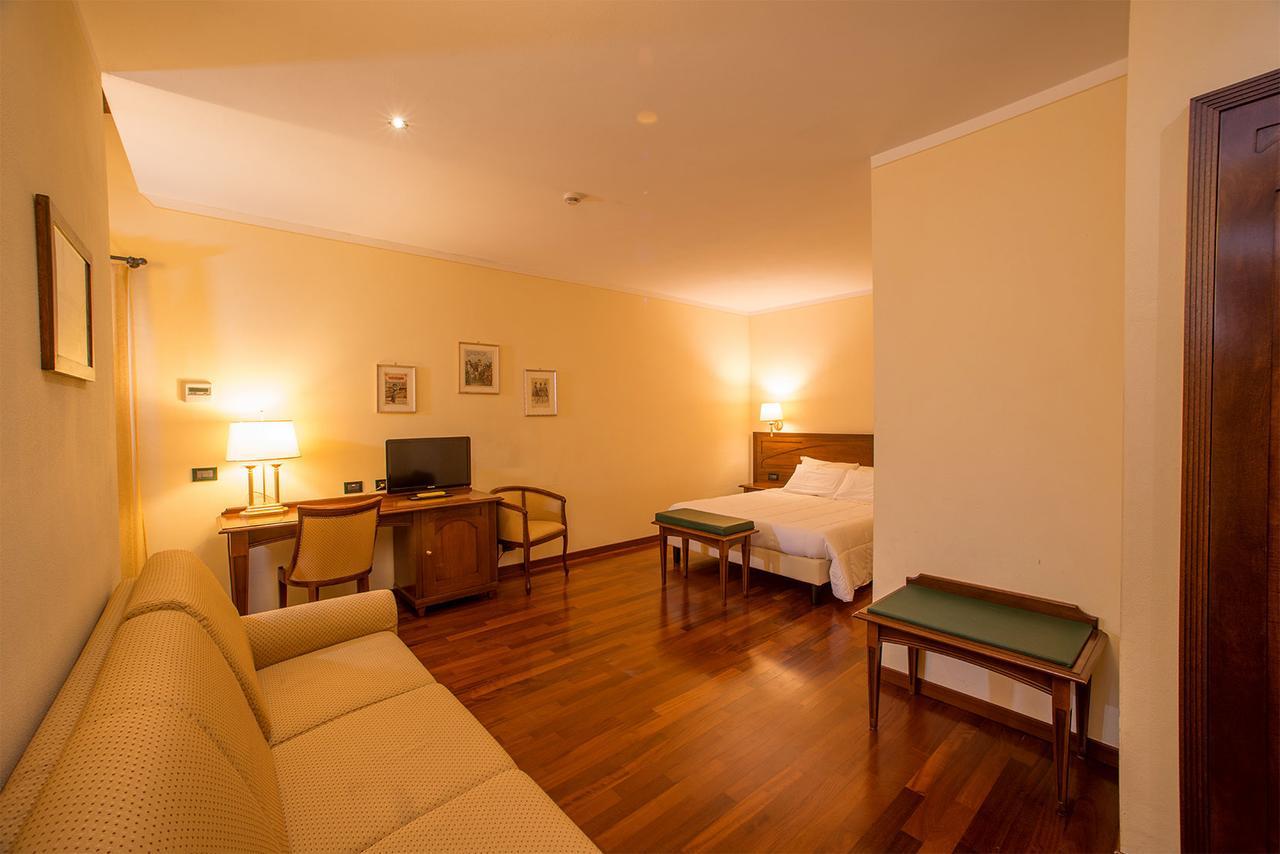 מונטקיו אמיליה Hotel Conteverde מראה חיצוני תמונה